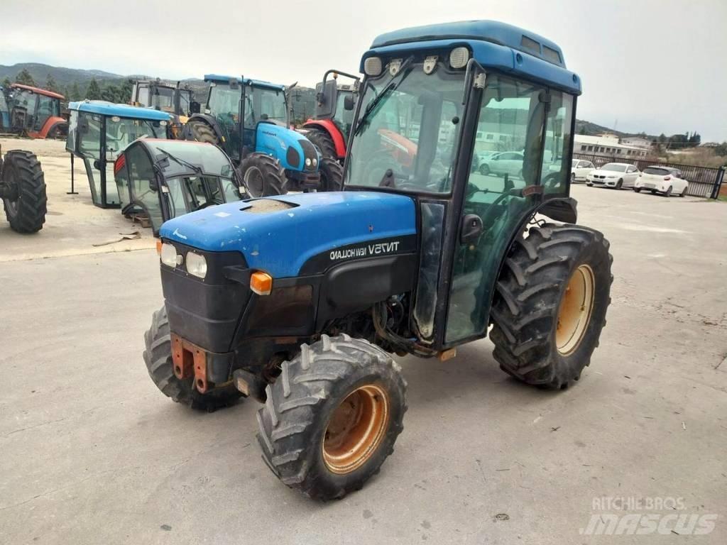 New Holland TN 75 V トラクター