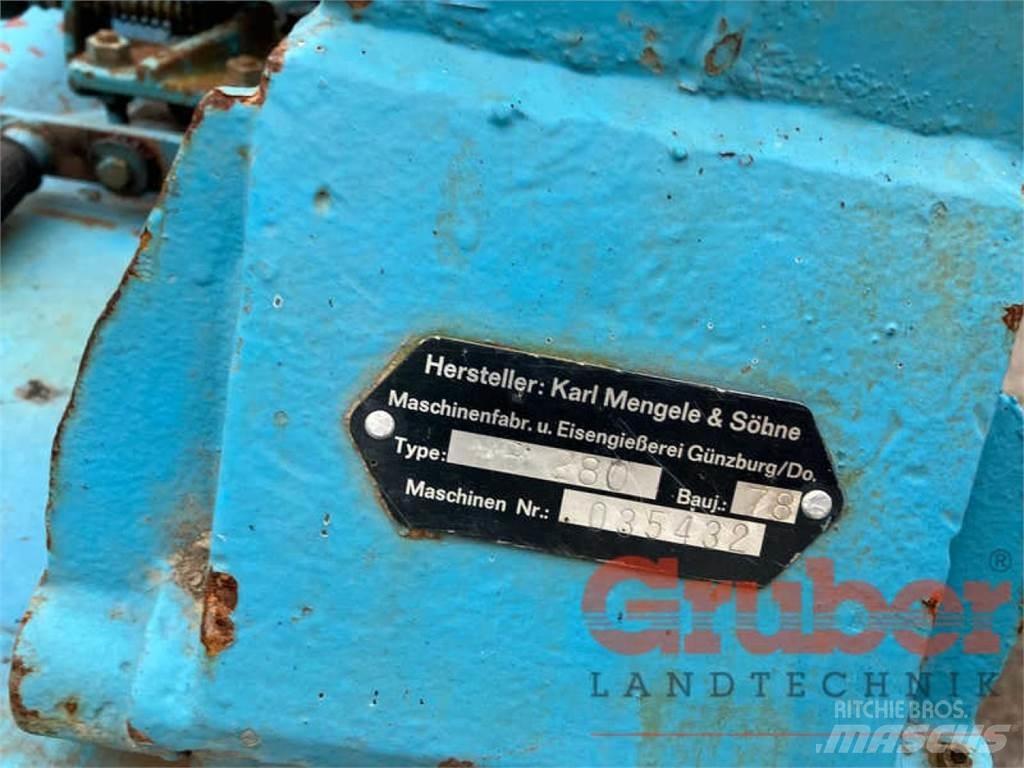 Mengele MB 280 自走式フォレージハーベスター