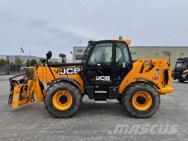 JCB 540-170 テレスコーピックハンドラー
