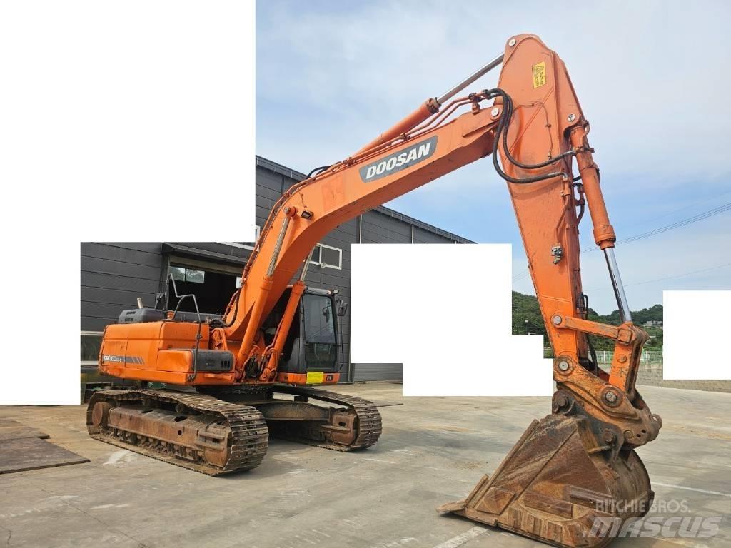 Doosan DX 300 LC-3 大型油圧ショベル12t以上（パワーショベル・ユンボ）