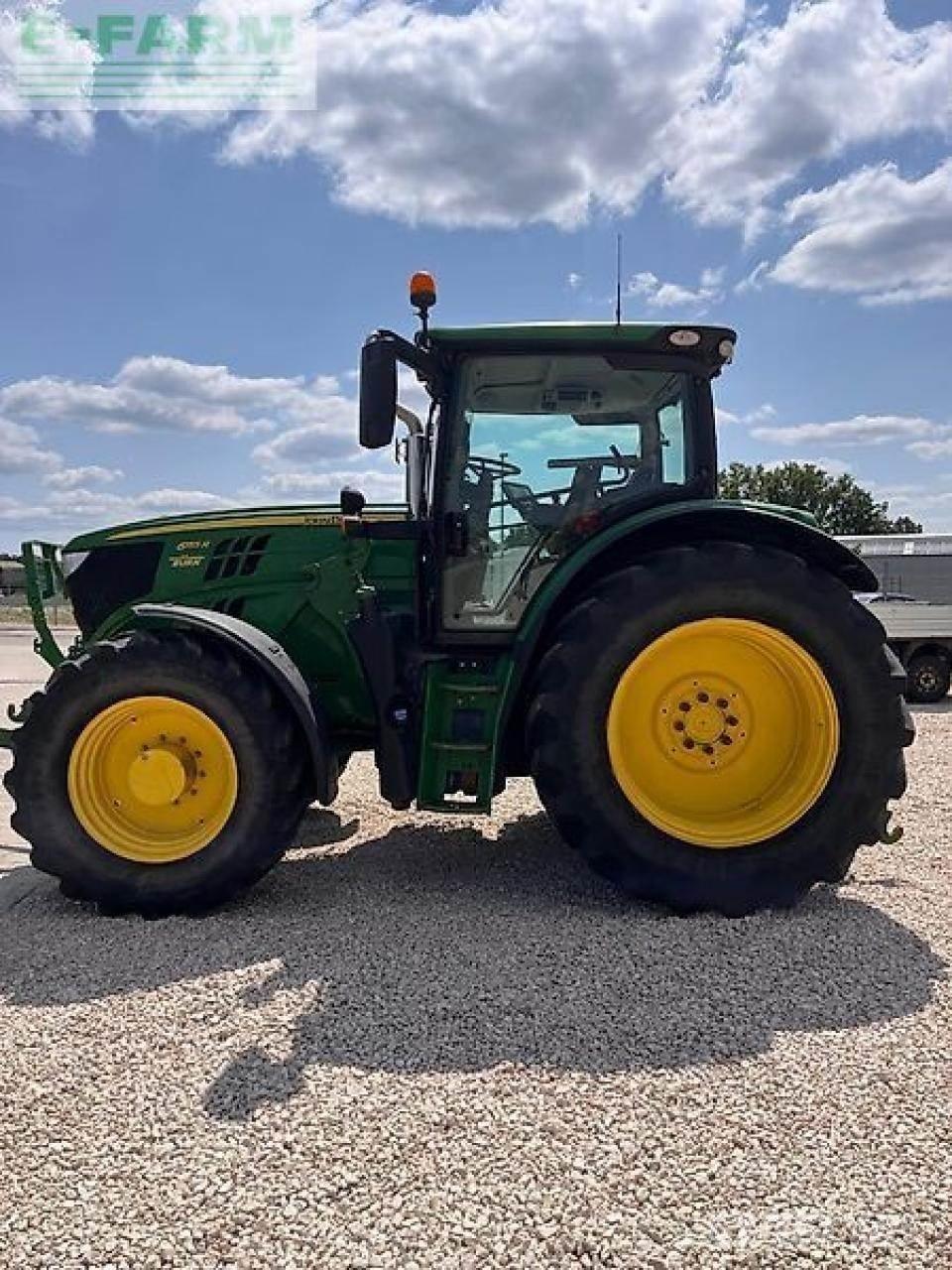 John Deere 6155r トラクター
