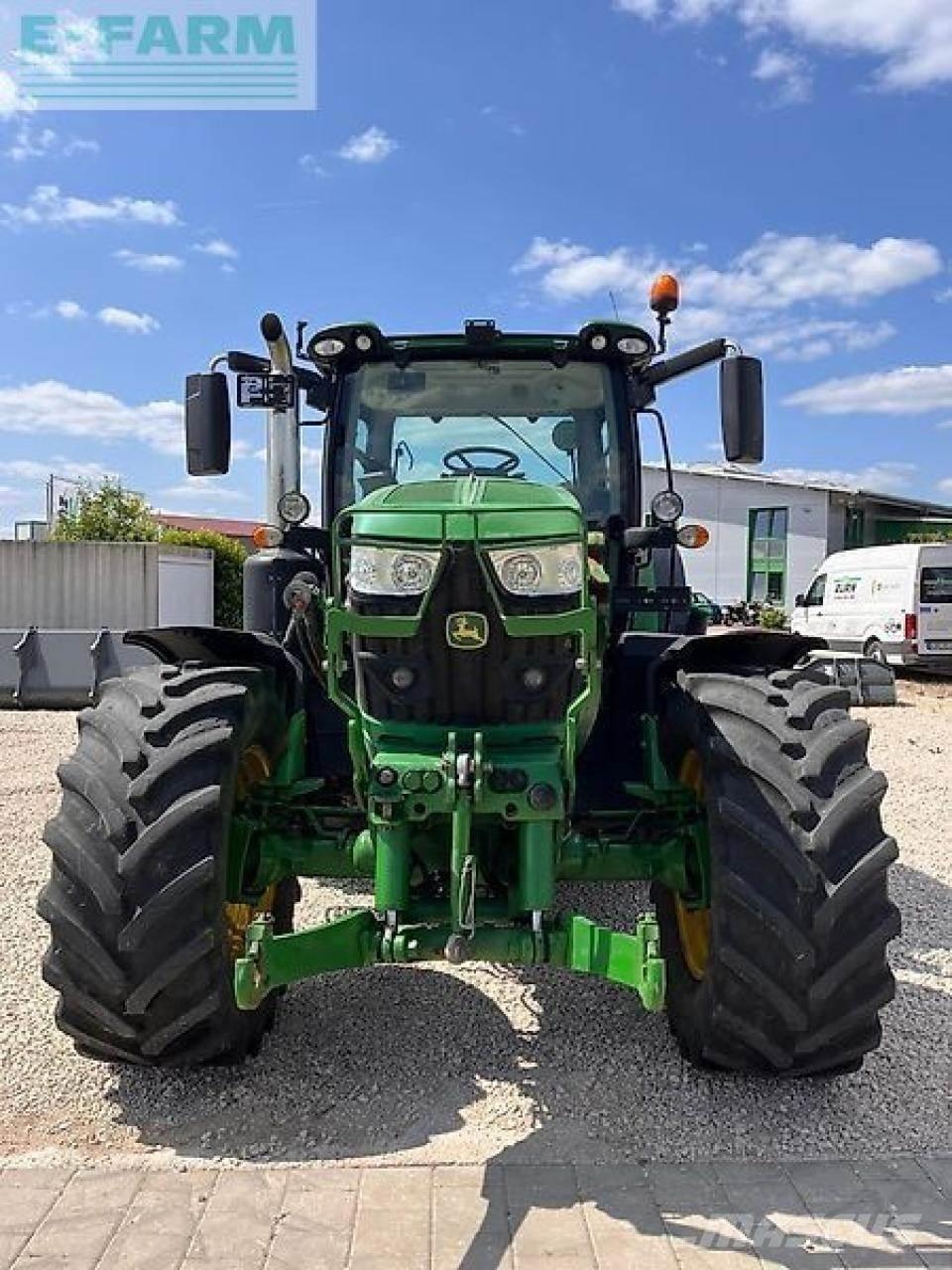 John Deere 6155r トラクター