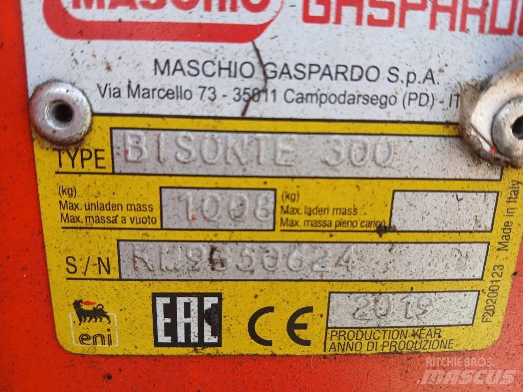 Maschio Bisonte 300 モアー