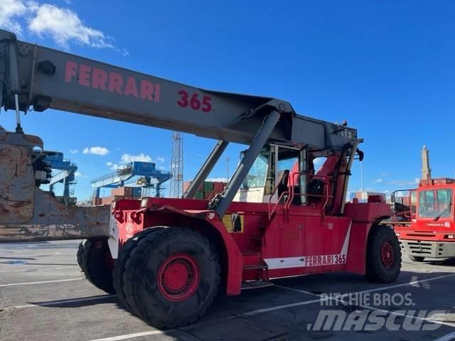 CVS Ferrari F365.5 リーチスタッカー
