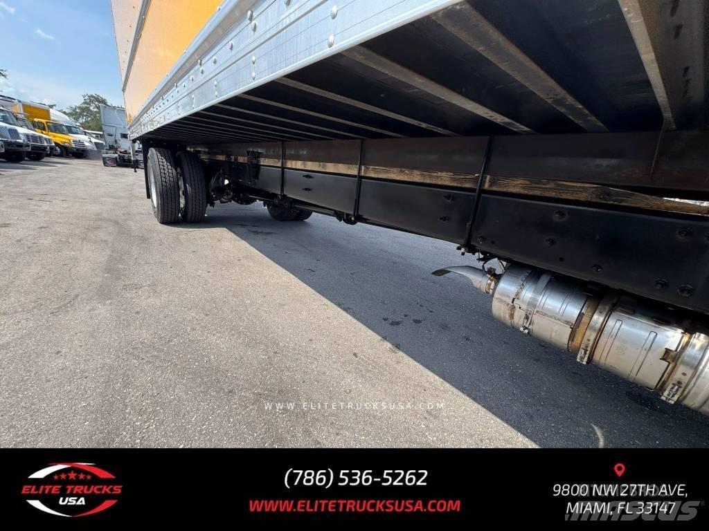 Freightliner M106 ボックスボディー、ウイング、箱車
