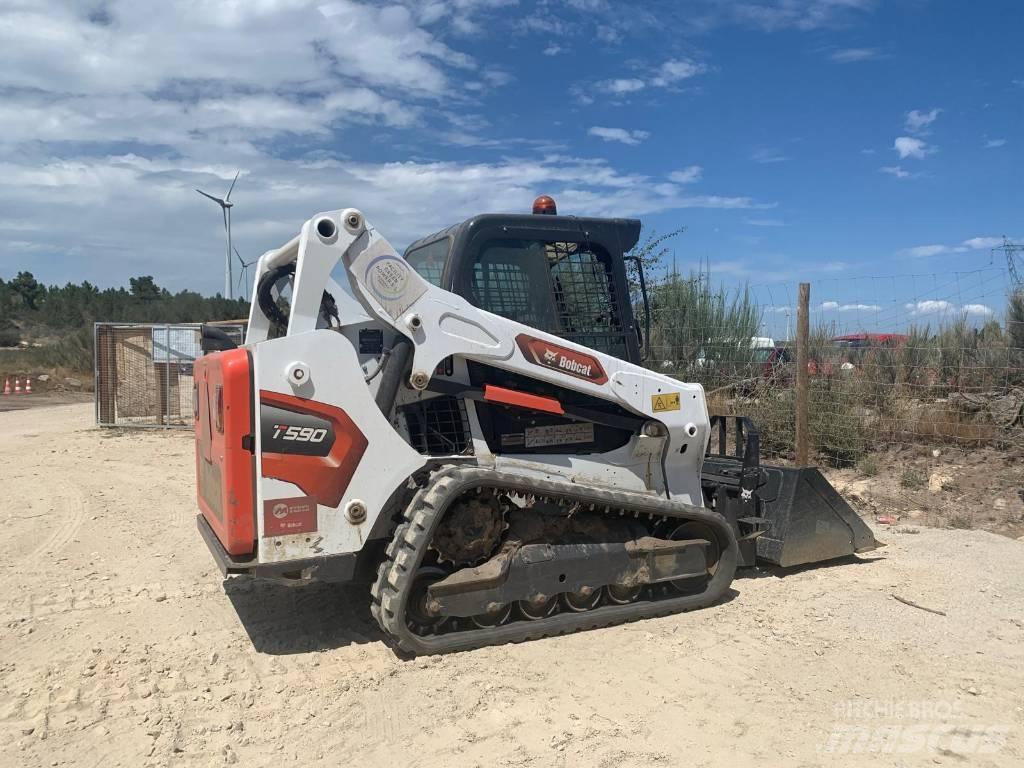 Bobcat T 590 ミニローダー