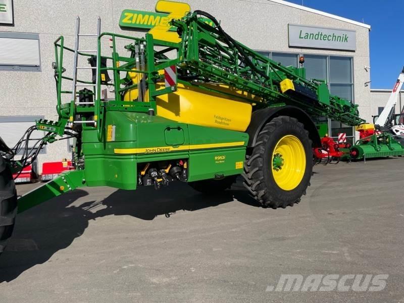 John Deere R952i 牽引型スプレイヤー