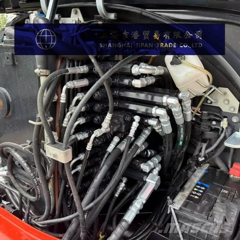 Kubota KX 163-5 ミニ油圧ショベル 7t以下（ミニユンボ・ミニディガー）