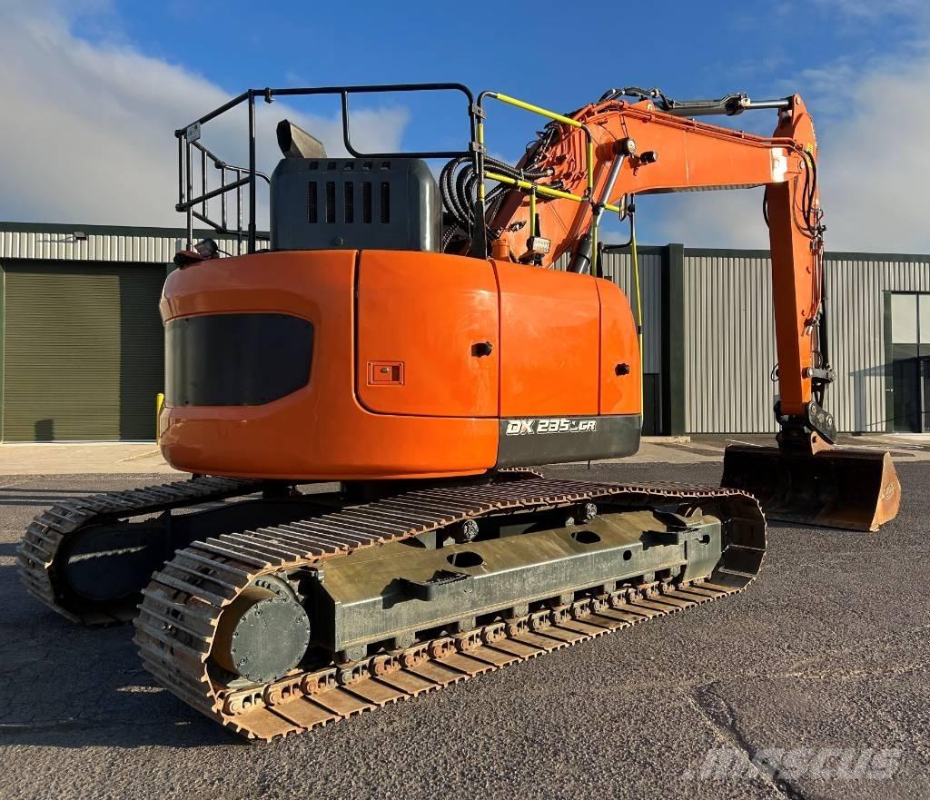 Doosan DX235LCR-7 大型油圧ショベル12t以上（パワーショベル・ユンボ）