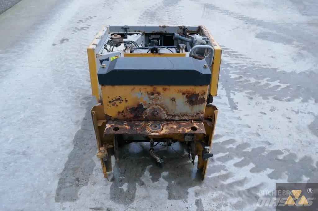 CAT 220-2800 キャビン及び内装