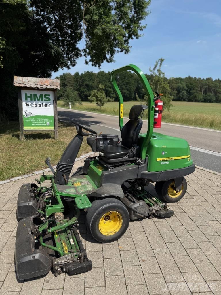 John Deere 2500 E グリーンモア/芝刈り機