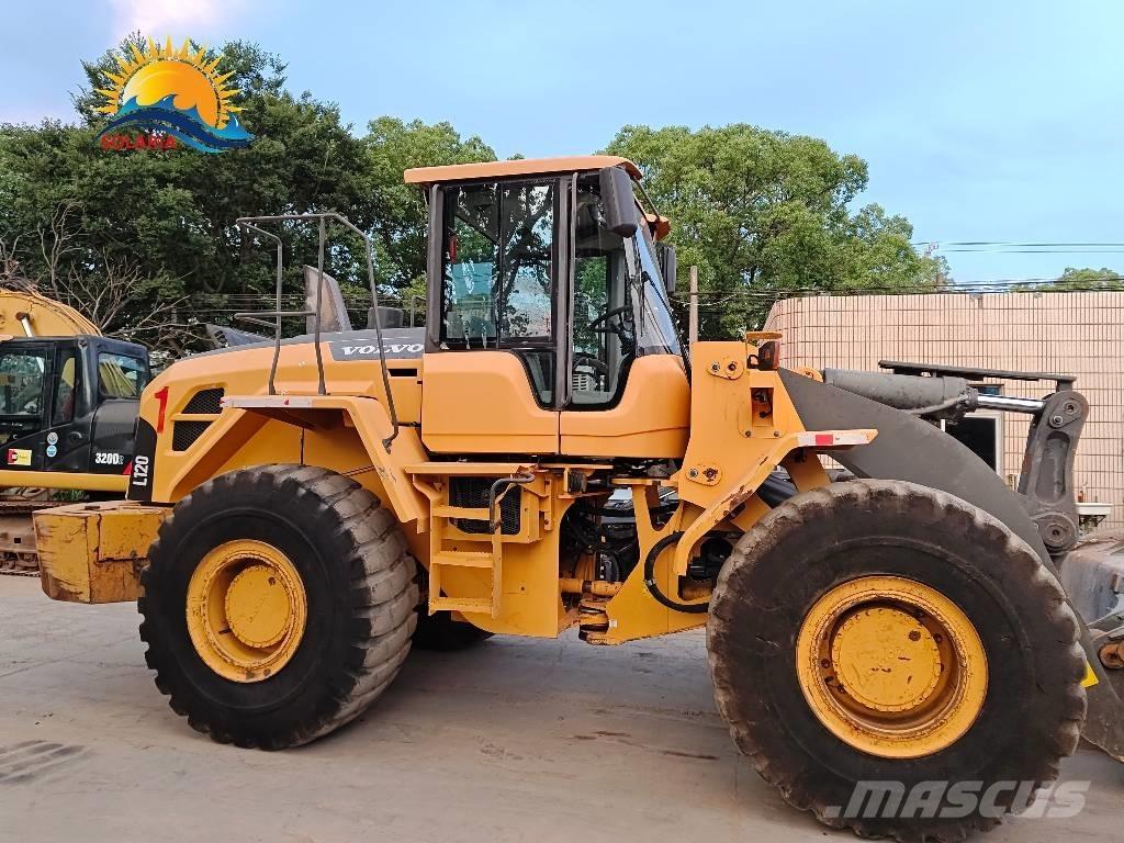 Volvo L 120 ホイールローダー・タイヤショベル