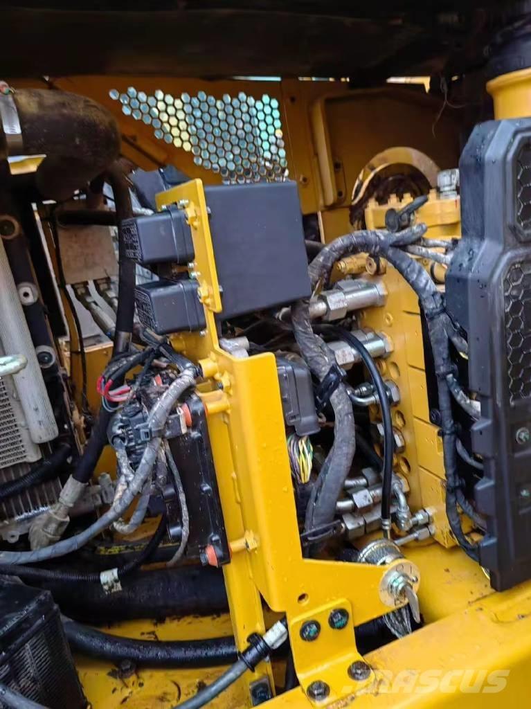 CAT 307.5 ミニ油圧ショベル 7t以下（ミニユンボ・ミニディガー）