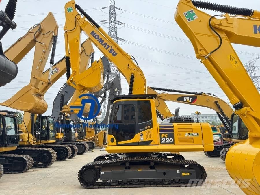 Komatsu PC 220-8 大型油圧ショベル12t以上（パワーショベル・ユンボ）