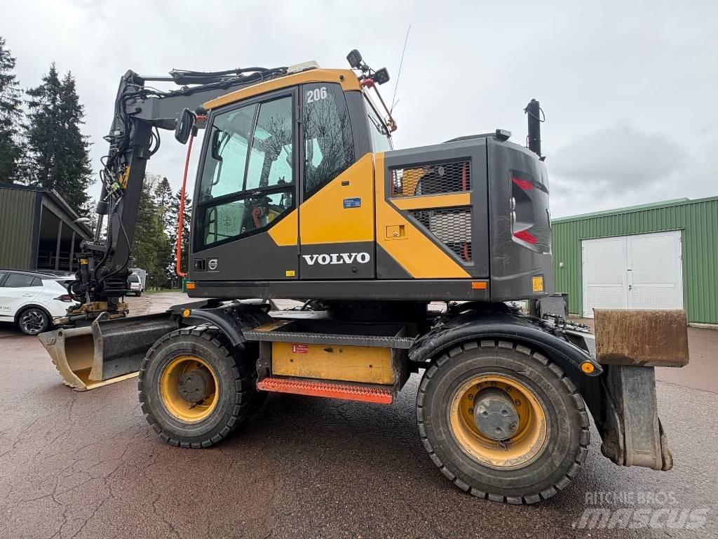 Volvo EWR 150 E ホイール式油圧ショベル（パワーショベル・ユンボ・バックホー）