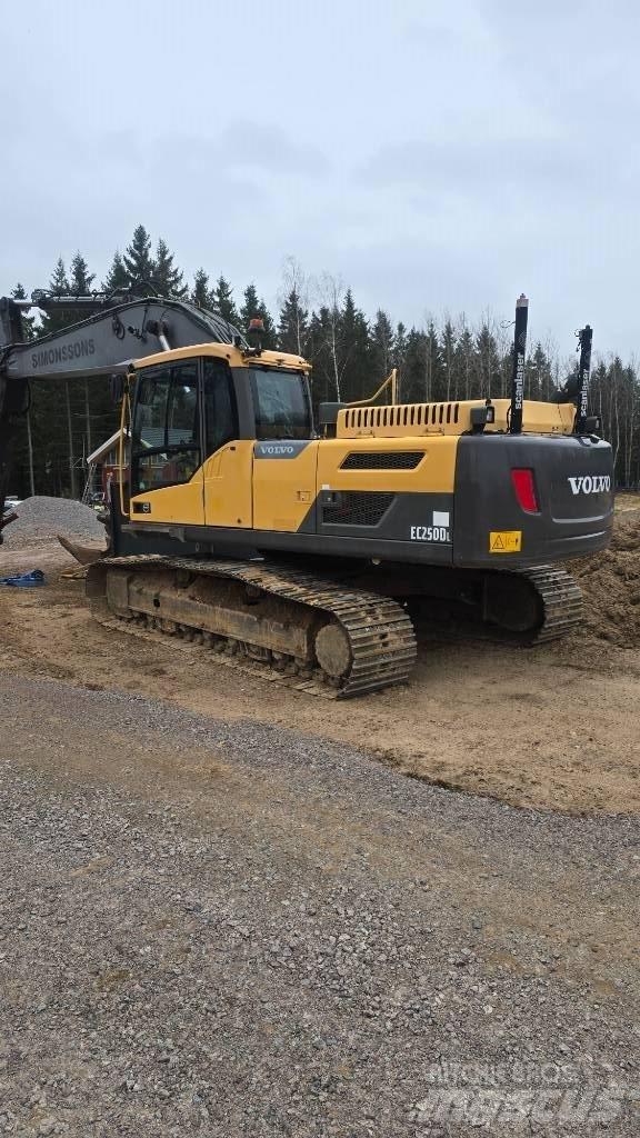 Volvo EC 250 D L 大型油圧ショベル12t以上（パワーショベル・ユンボ）