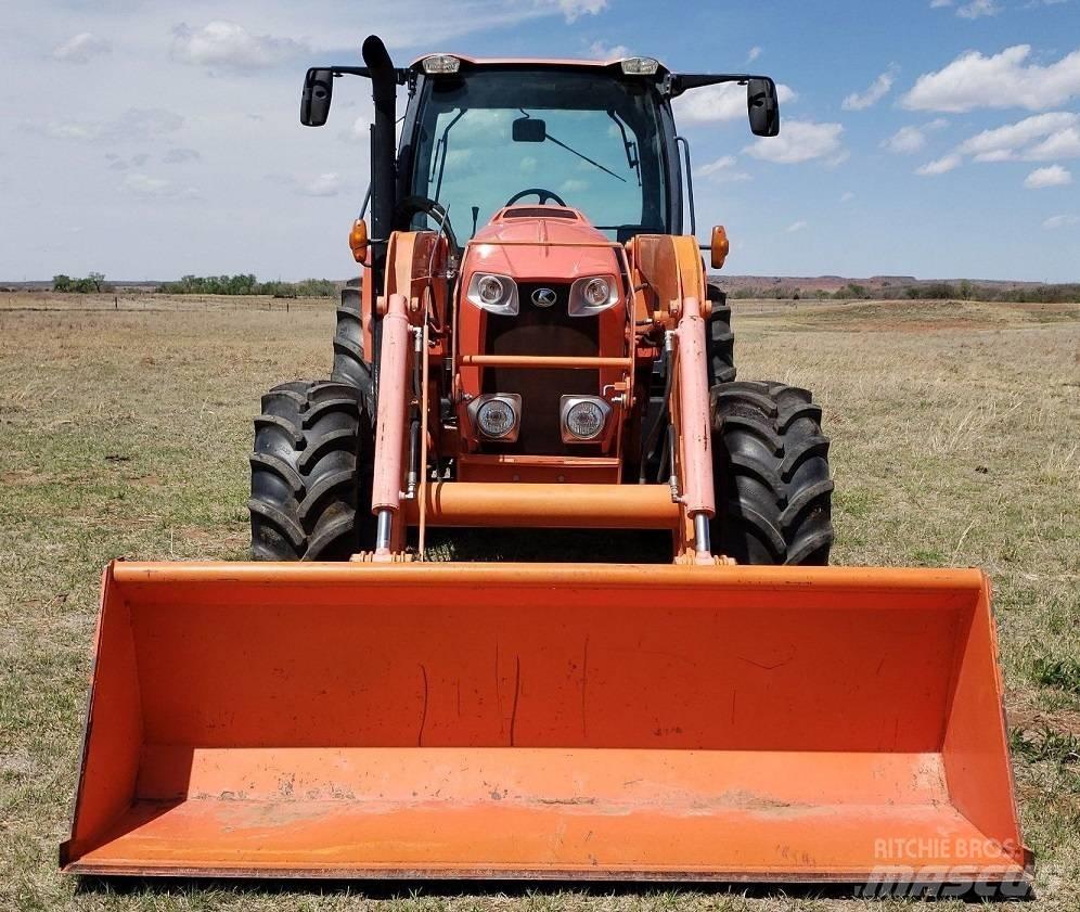 Kubota M 135 GX トラクター