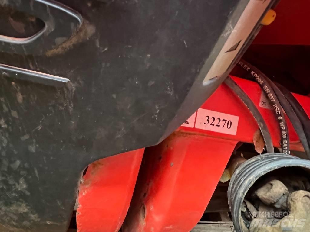 Kuhn Axis 30.1 ブームスプレイヤー