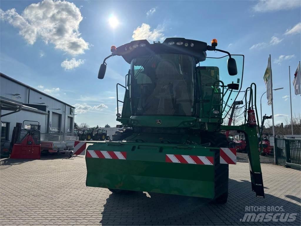 John Deere T550 コンバイン