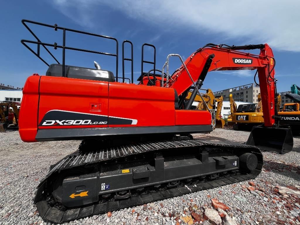 Doosan DX 300 LC-9C 大型油圧ショベル12t以上（パワーショベル・ユンボ）