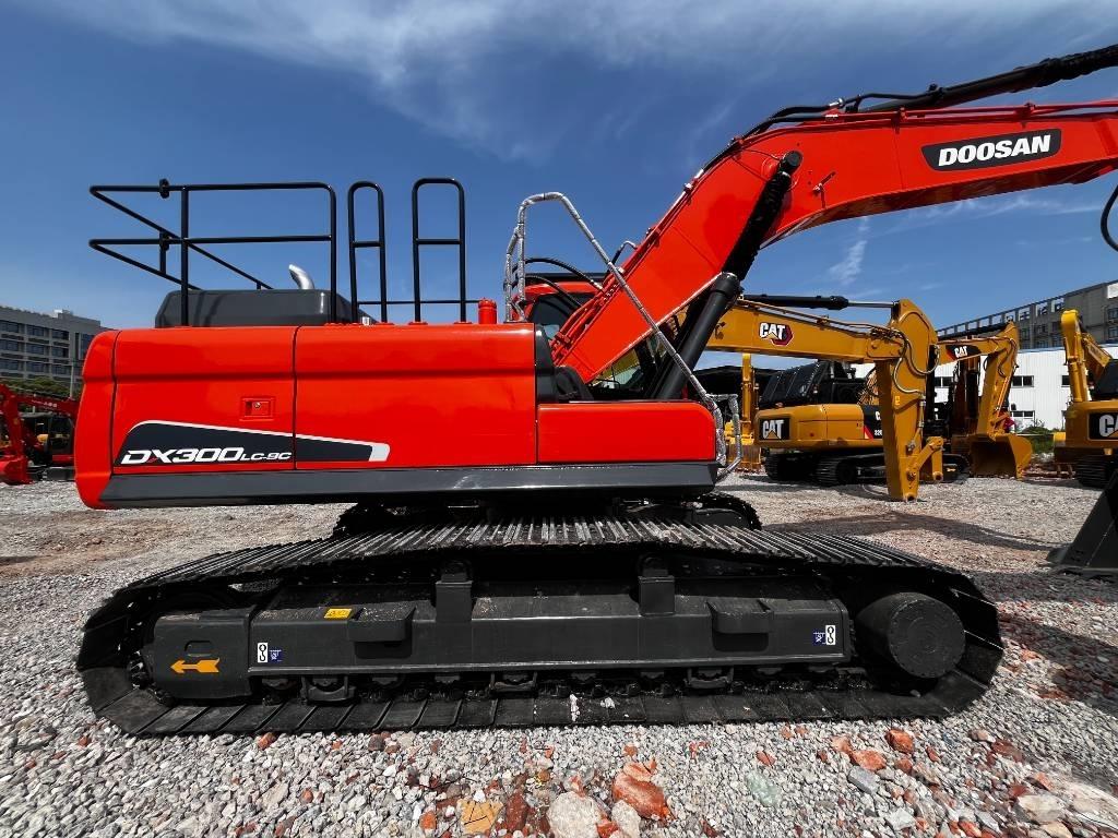 Doosan DX 300 LC-9C 大型油圧ショベル12t以上（パワーショベル・ユンボ）