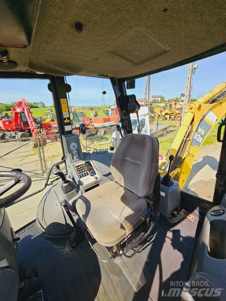 Komatsu WB 93 R バックホーローダー