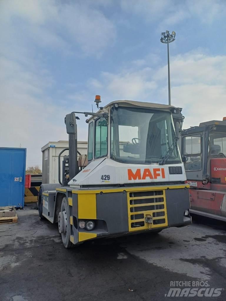 Mafi R332 ターミナルトラクター