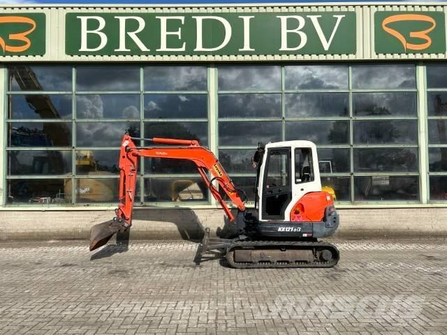 Kubota KX 121-3 ミニ油圧ショベル 7t以下（ミニユンボ・ミニディガー）