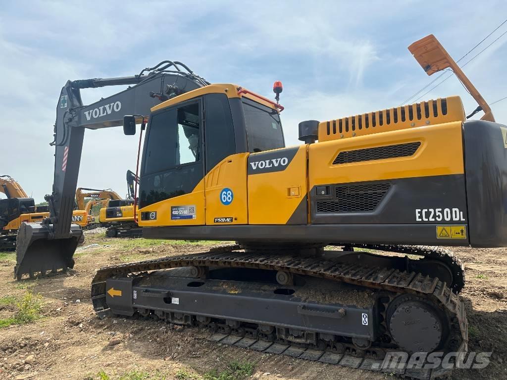 Volvo EC 250 D 大型油圧ショベル12t以上（パワーショベル・ユンボ）