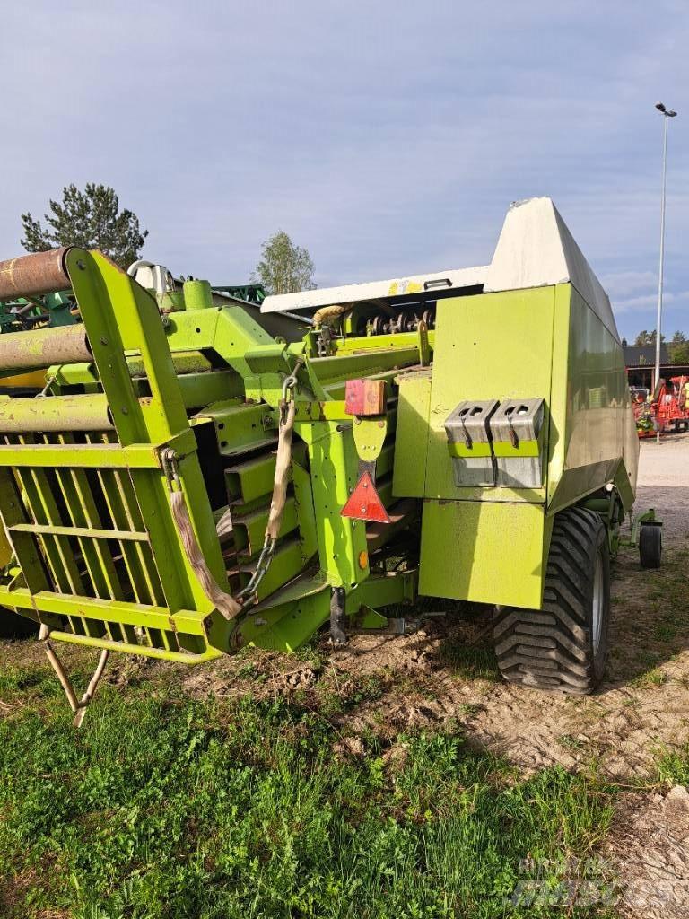 CLAAS 2100RC スクエアベーラー