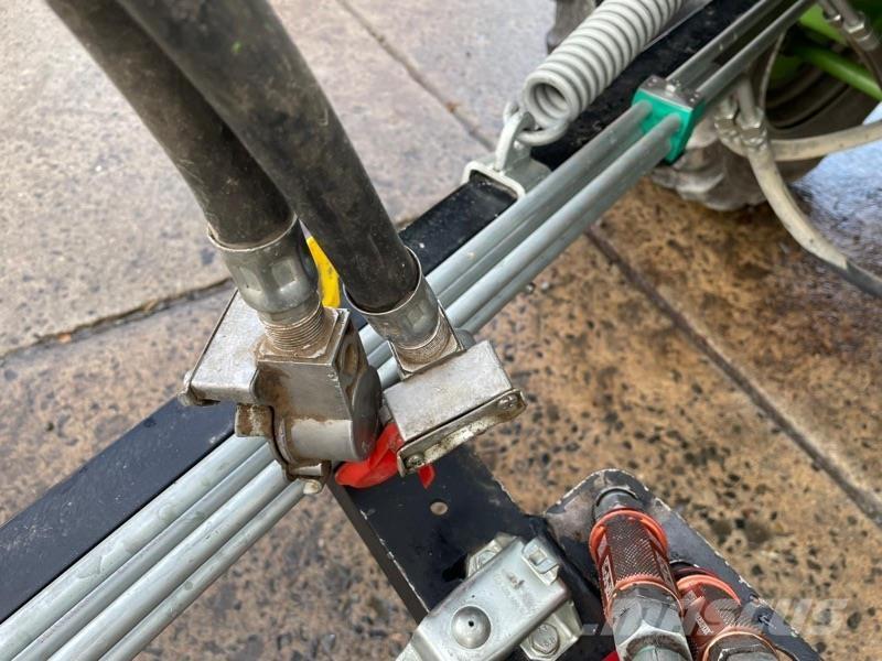 Conow BTW 24 スクエアベーラー