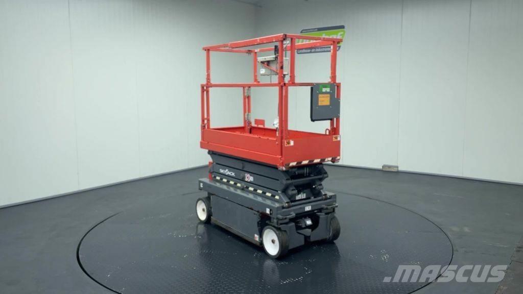 SkyJack SJ3219 シザースリフト