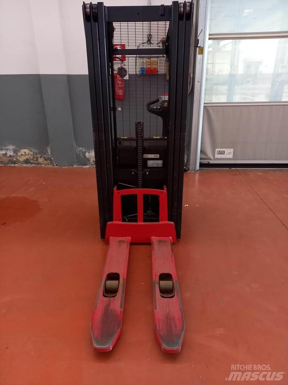Hyster S1.2 ウォーキンフォークリフト