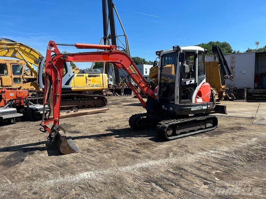 Kubota KX 121-3 ミニ油圧ショベル 7t以下（ミニユンボ・ミニディガー）