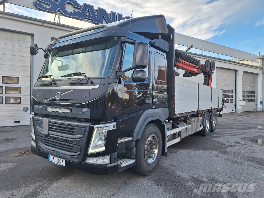 Volvo FM  6x2 クレーントラック、ユニック車