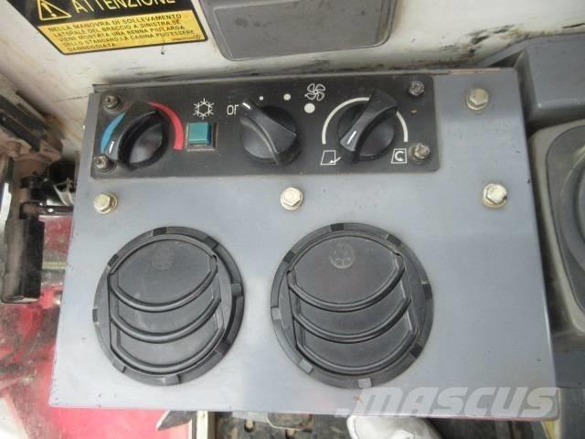 Takeuchi TB 153 FR ミニ油圧ショベル 7t以下（ミニユンボ・ミニディガー）