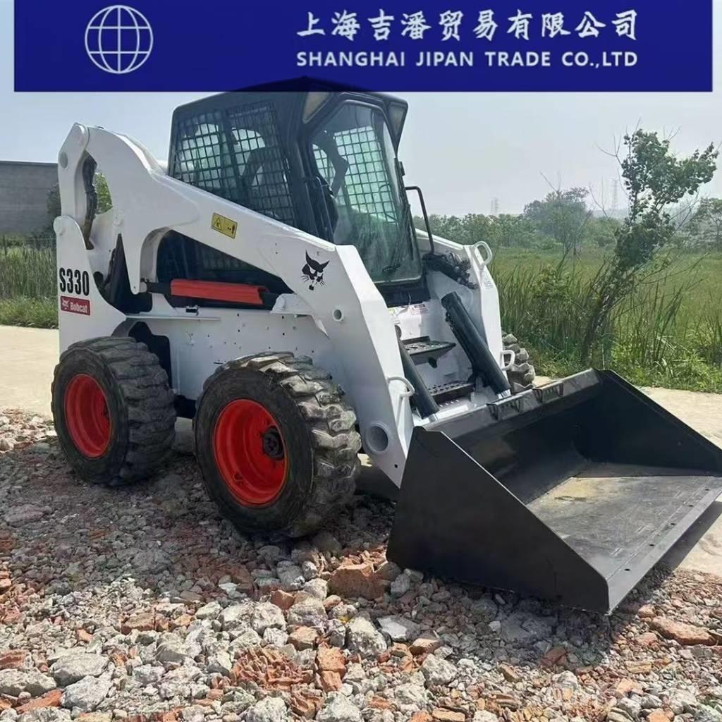 Bobcat S 330 スキッドステアローダー