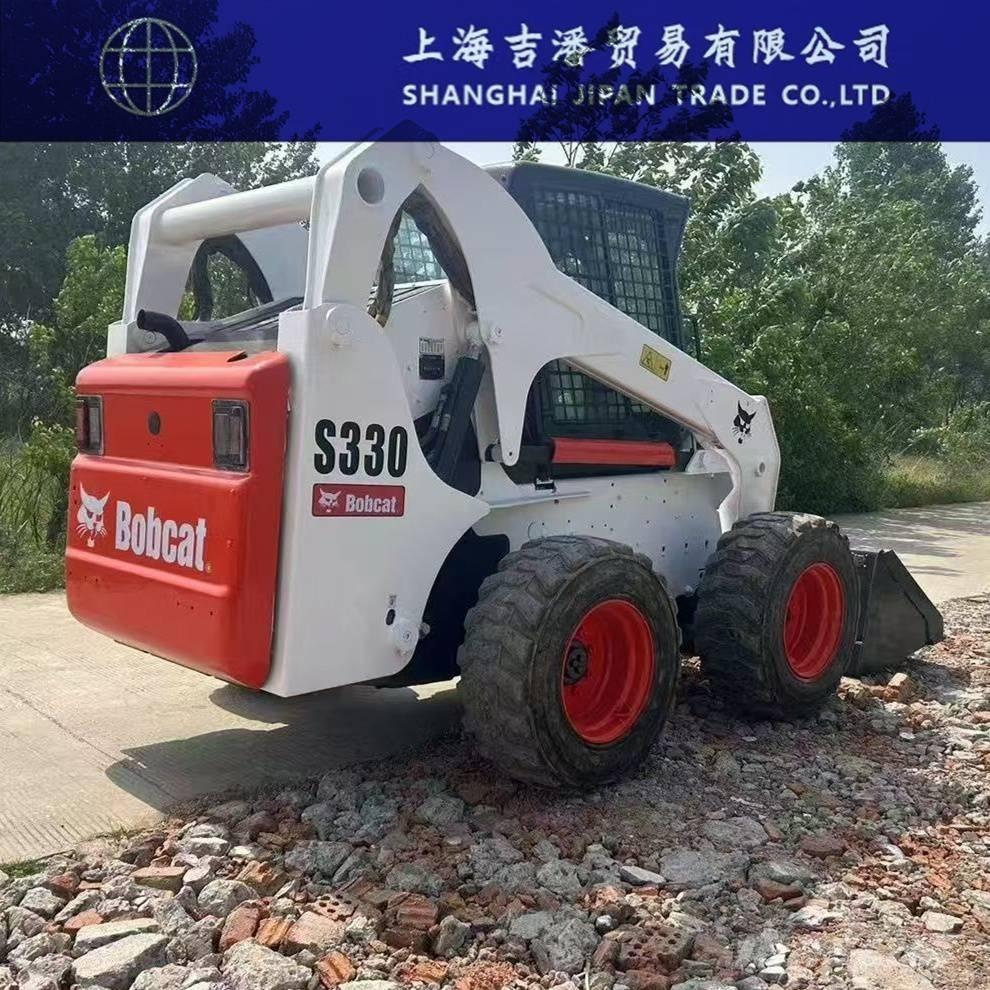 Bobcat S 330 スキッドステアローダー