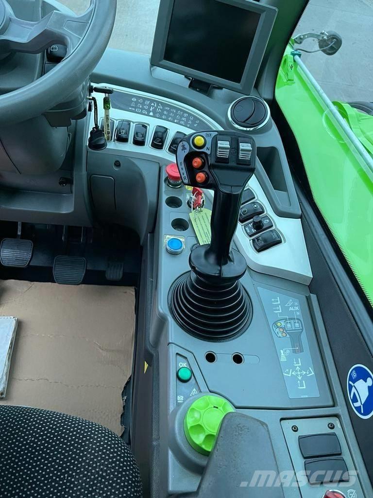 Merlo TF 42.7 農業用テレハンドラー