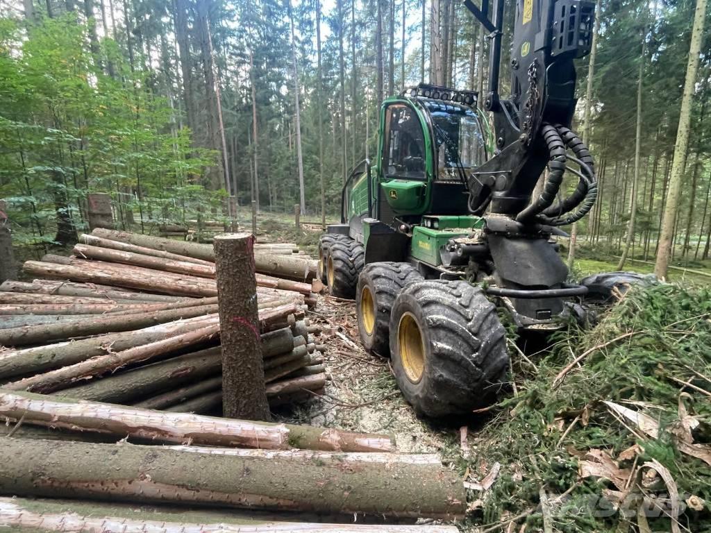 John Deere 1270 G ハーベスター