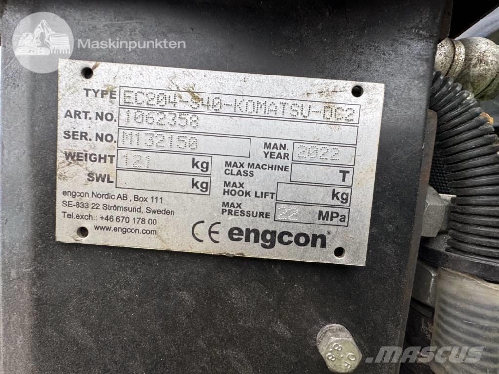 Komatsu PC 26 MR ミニ油圧ショベル 7t以下（ミニユンボ・ミニディガー）