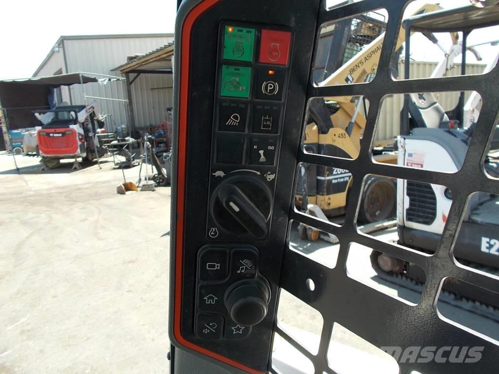 Bobcat S76 スキッドステアローダー