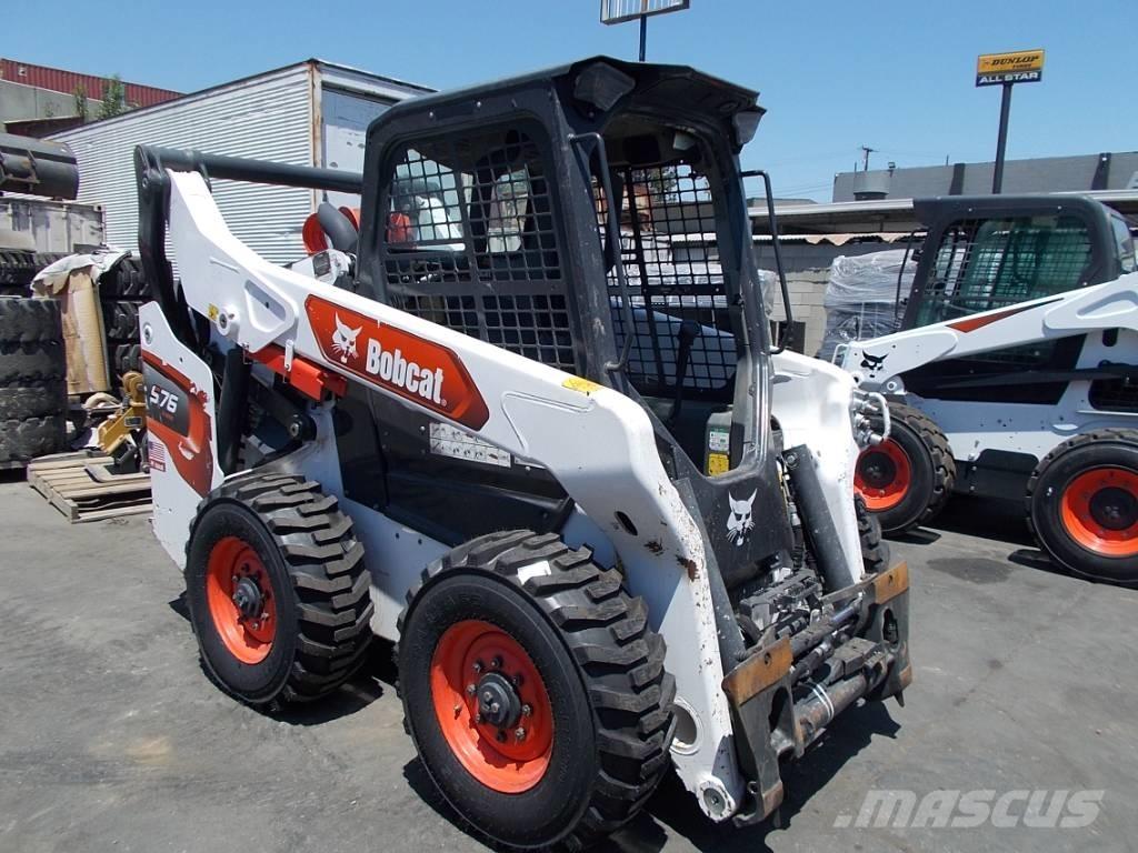 Bobcat S76 スキッドステアローダー