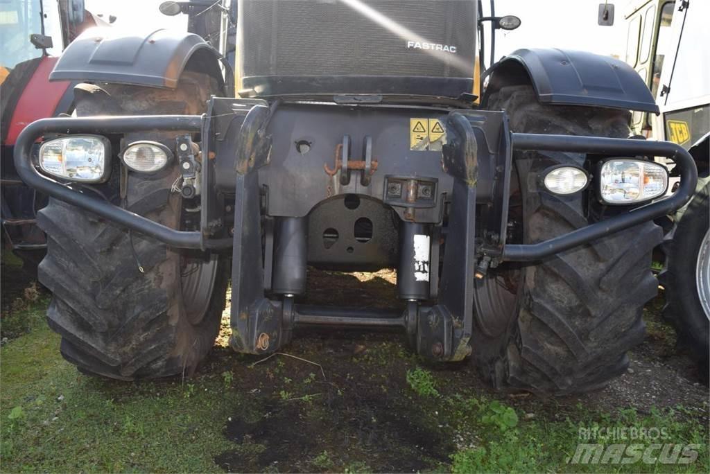 JCB Fastrac 8250 トラクター