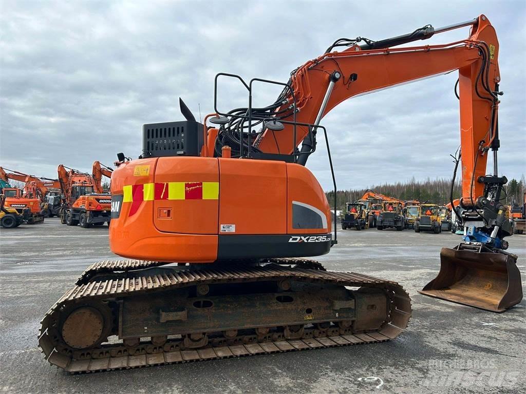 Doosan DX235LCR-5 大型油圧ショベル12t以上（パワーショベル・ユンボ）