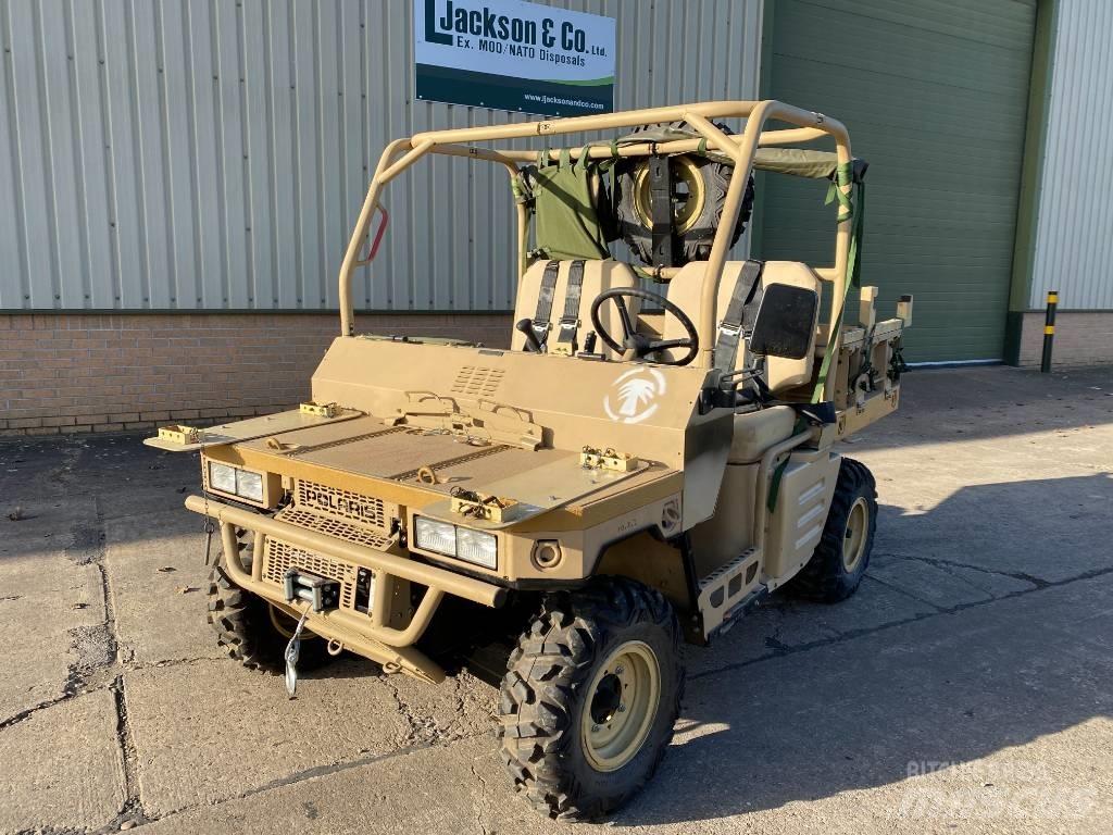 Polaris MVRS 700 4x4 バギー