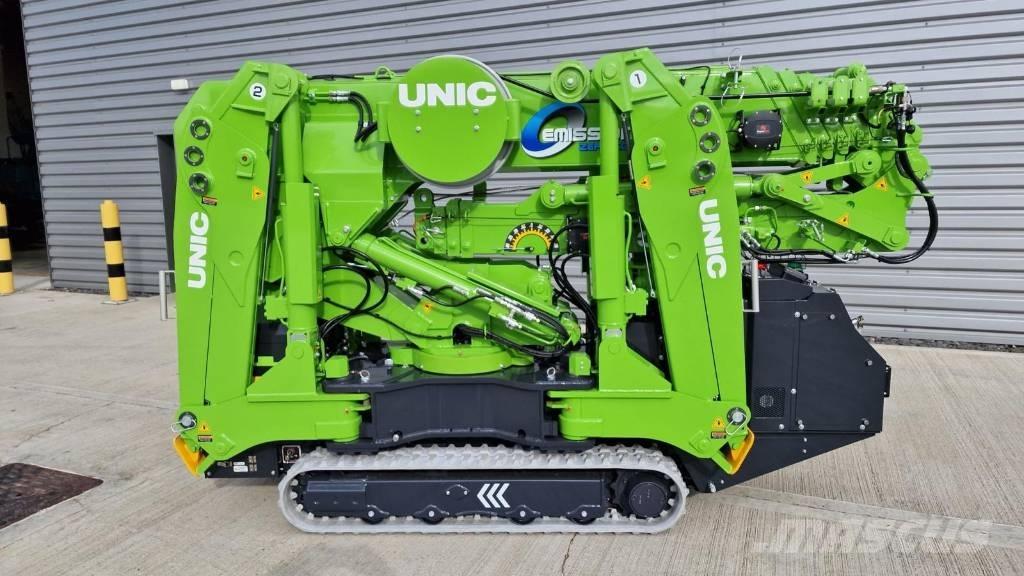Unic UM445 ミニクレーン