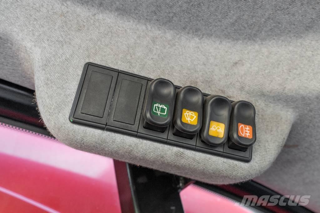 Manitou MT 1840 テレスコーピックハンドラー