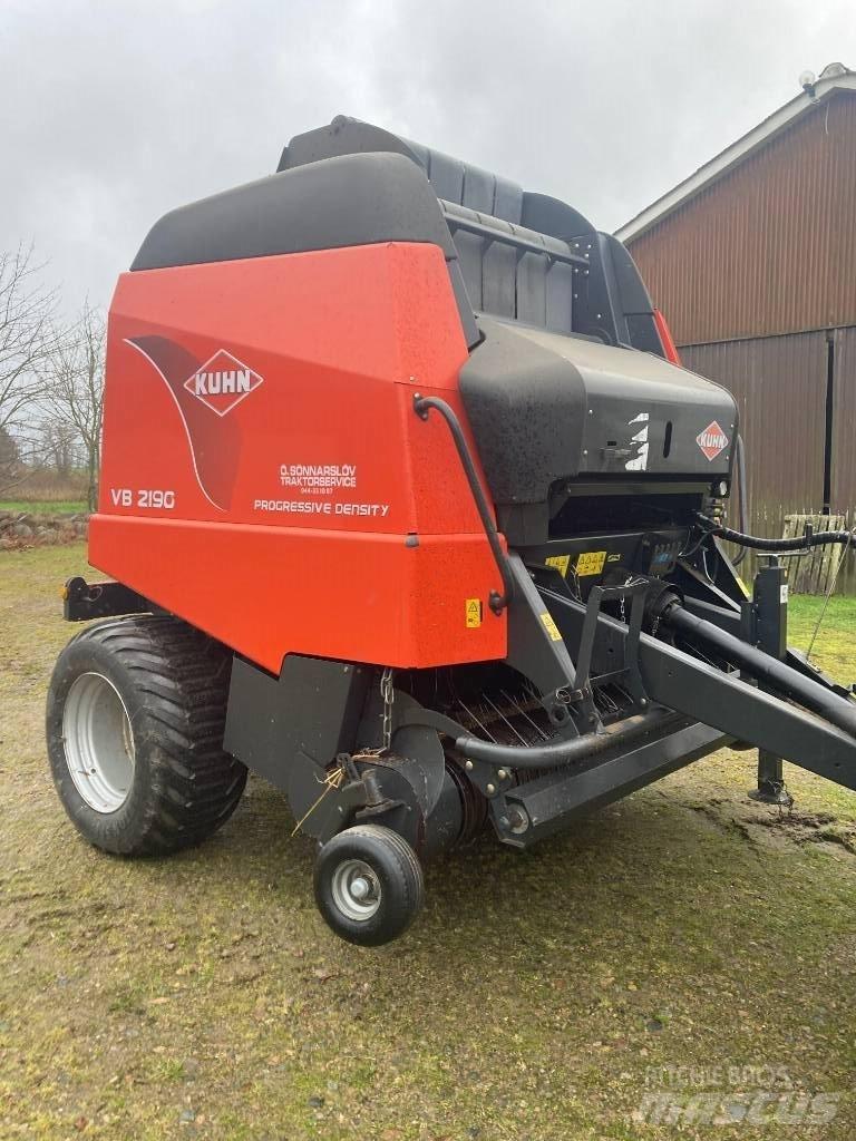 Kuhn VB 2190 ラウンドベーラー