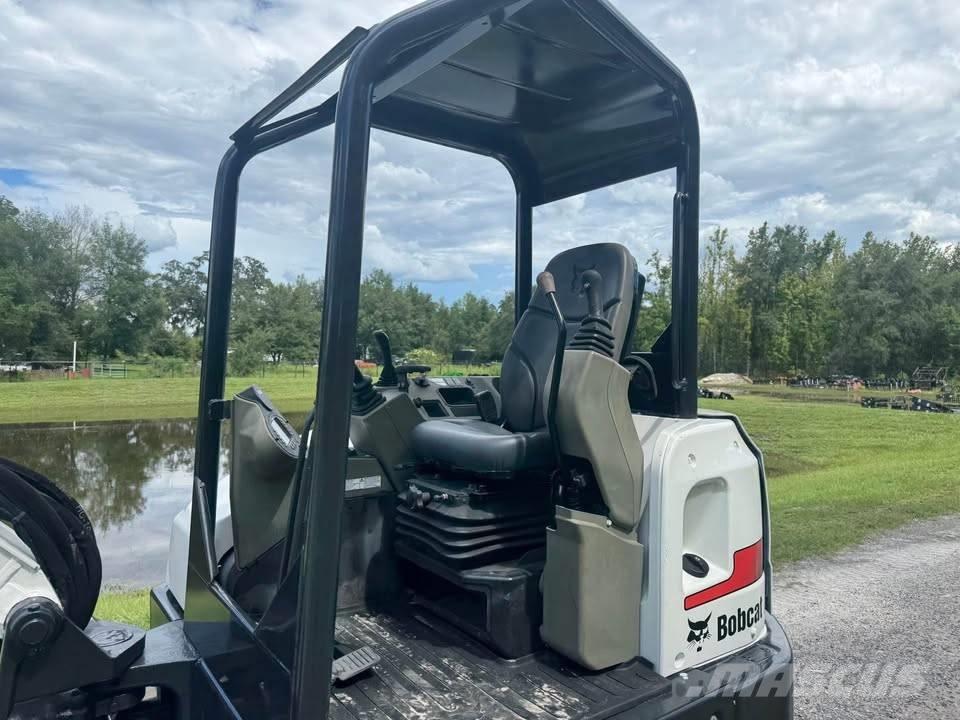 Bobcat E 50 ミニ油圧ショベル 7t以下（ミニユンボ・ミニディガー）